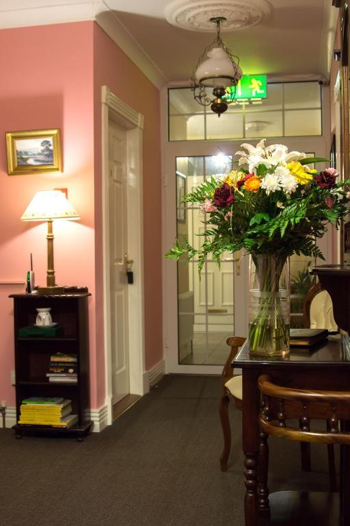 Grove House Bed & Breakfast Carlingford Exterior photo